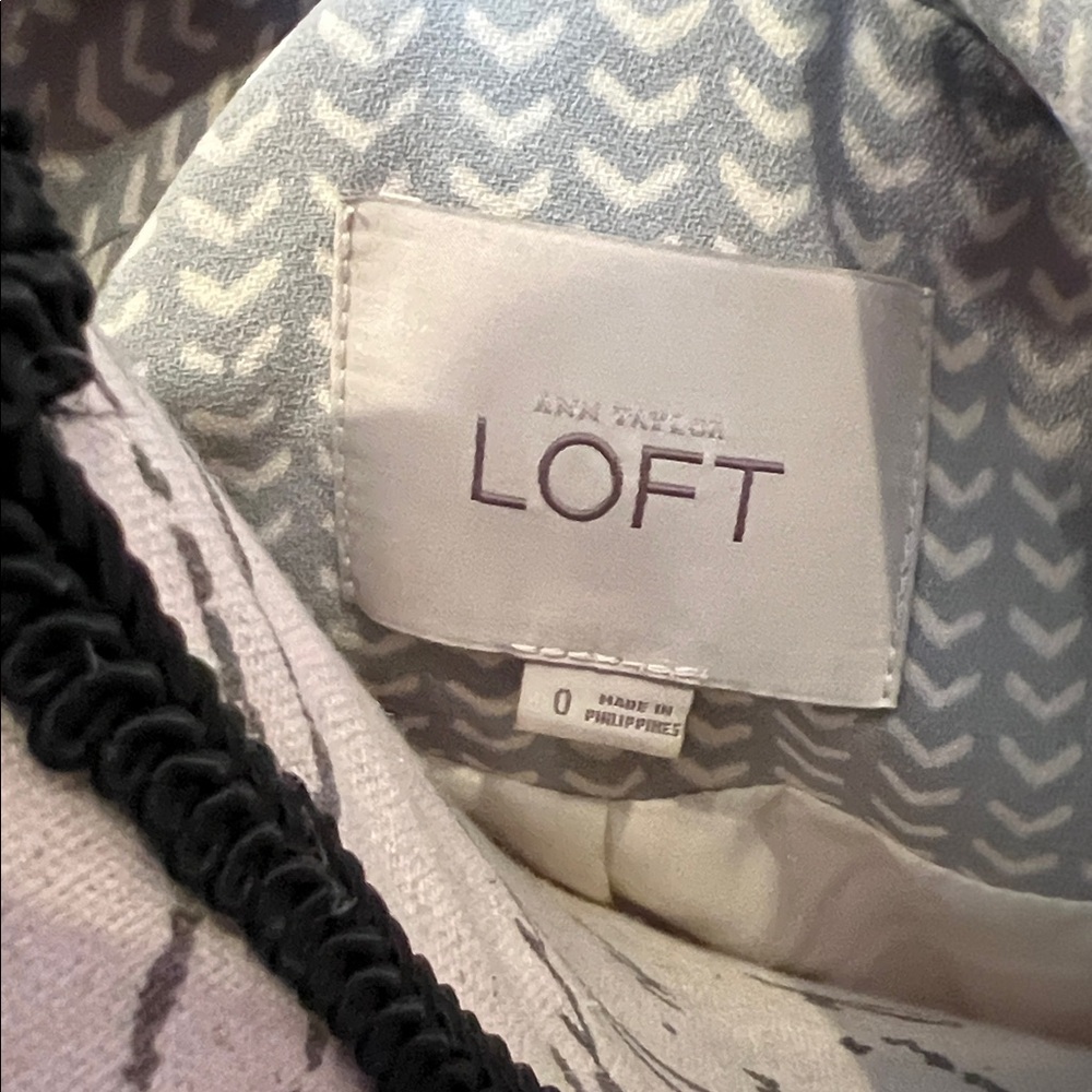 LOFT Textured Cream Blazer - Picture 2 of 3